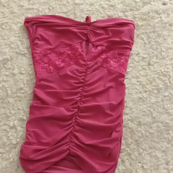 Ladies Halter Top Size Small HOT Pink By Polaris - Picture 6 of 6